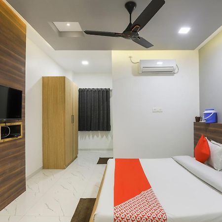 Oyo Kings Hotel Katunayaka Luaran gambar
