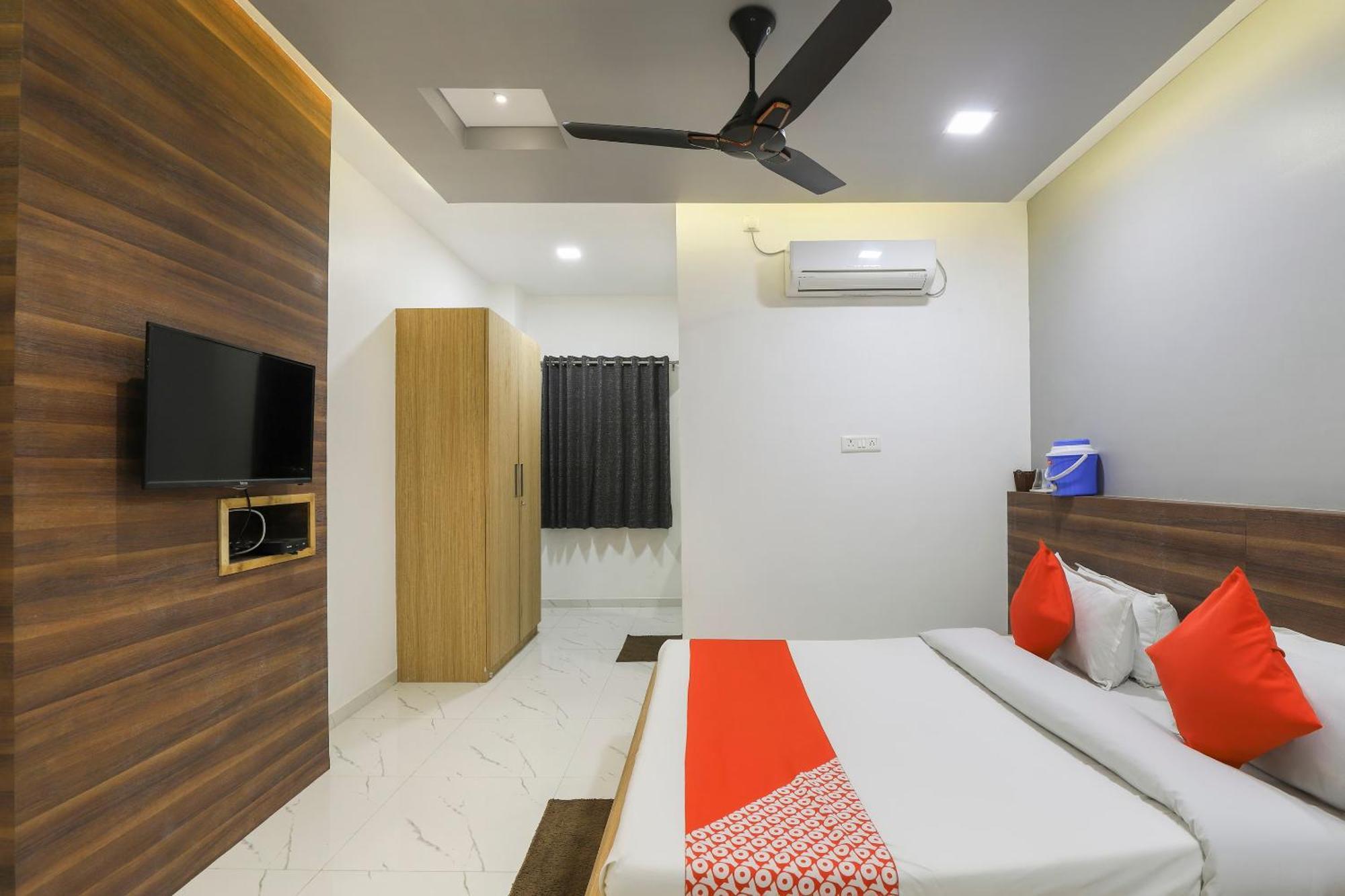 Oyo Kings Hotel Katunayaka Luaran gambar