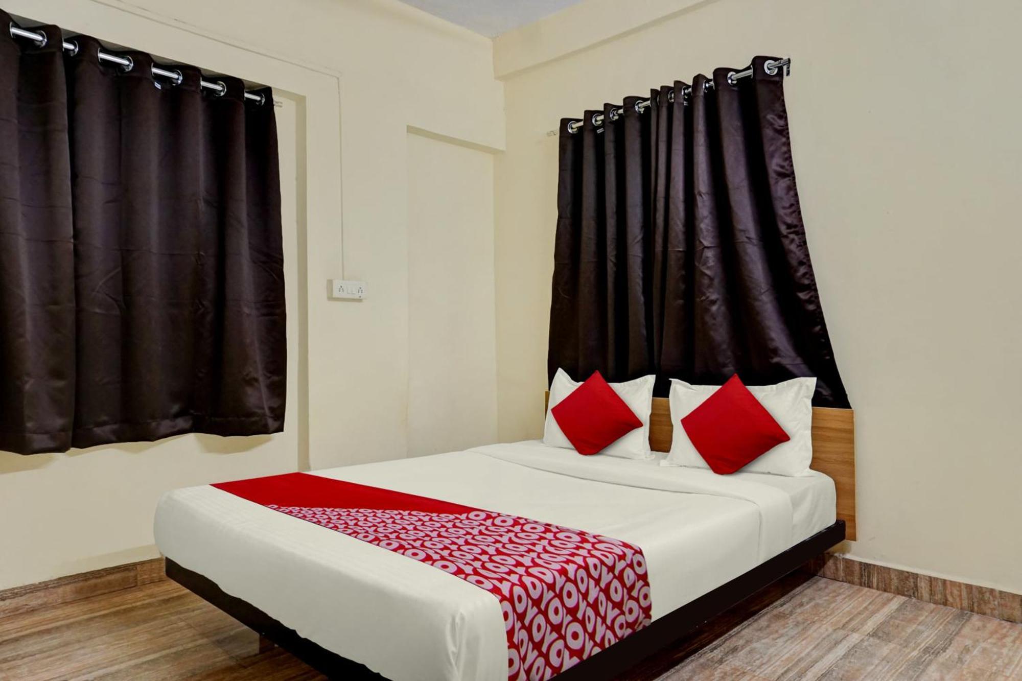 Oyo Kings Hotel Katunayaka Luaran gambar